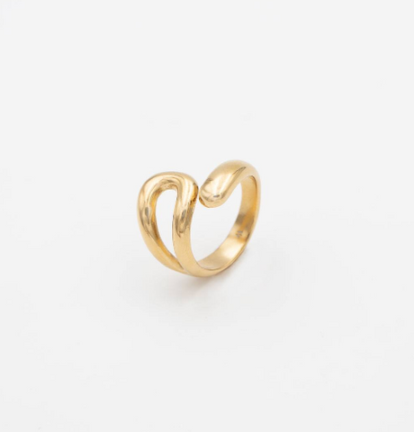 Chogan "Modern Hug" Ring – 18K Gold Plated