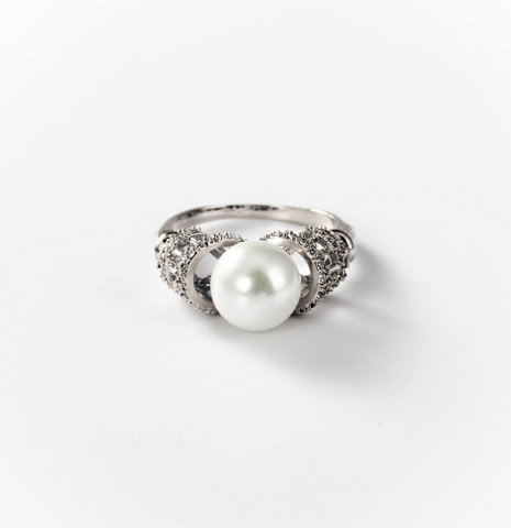 Chogan Pearl and Circles of Light Ring – Rhodium-Plated