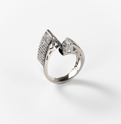 Chogan Geometric Embrace Ring – Rhodium-Plated